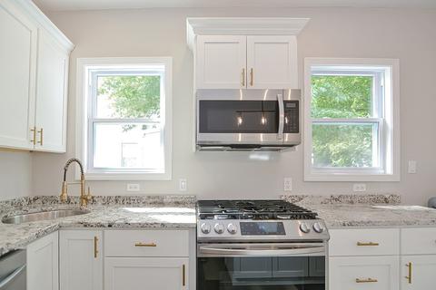 17 Orient St, Worcester, MA 01604 photo 8