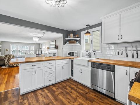 26 Ells Ave, Melrose, MA 02176 photo 11