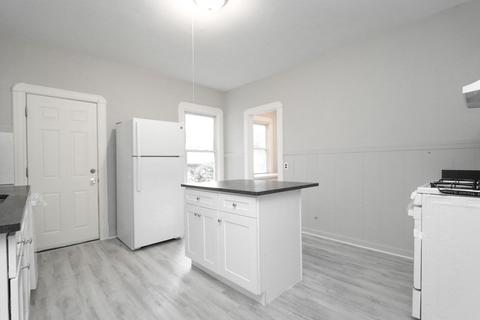 18 Rittenhouse Ter, Springfield, MA 01108 photo 2