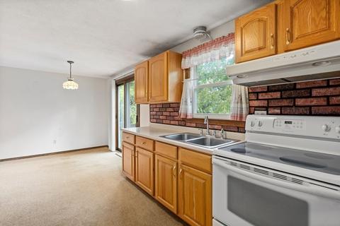 10 Meadowbrook Dr, Easthampton, MA 01027 photo 6