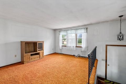 10 Meadowbrook Dr, Easthampton, MA 01027 photo 9