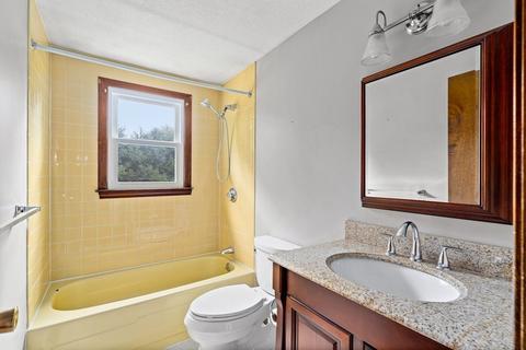 10 Meadowbrook Dr, Easthampton, MA 01027 photo 15