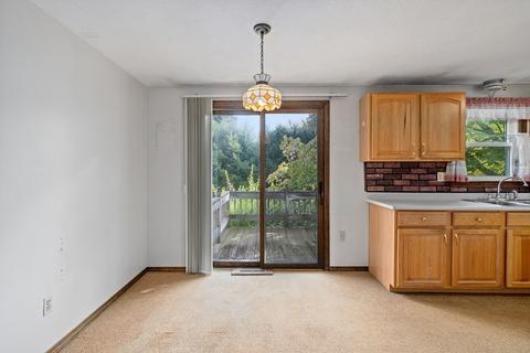 10 Meadowbrook Dr, Easthampton, MA 01027 photo 7