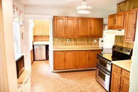 87 Whitmarsh Ave, Worcester, MA 01606 photo 13