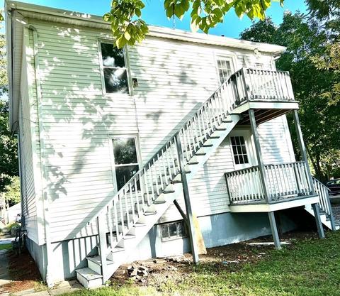 22 Eddy St, Webster, MA 01570 photo 3