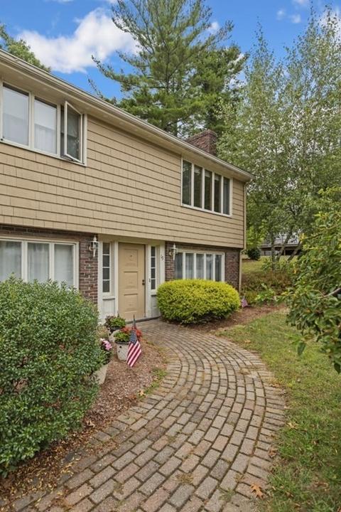 13 Jane Dr, Saugus, MA 01906 photo 2