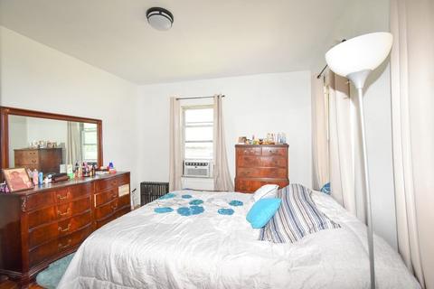 61 Harvey St, Springfield, MA 01119 photo 10