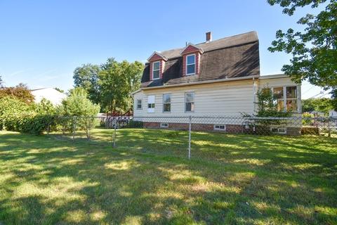 61 Harvey St, Springfield, MA 01119 photo 14