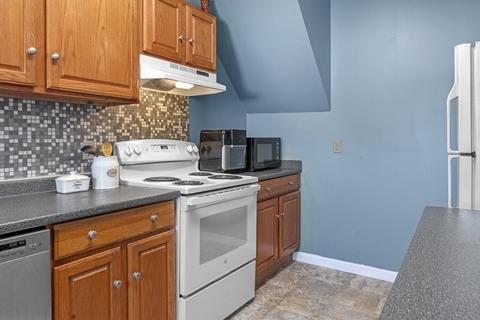 30 Berry St, Danvers, MA 01923 photo 16