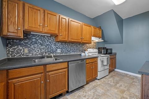 30 Berry St, Danvers, MA 01923 photo 14