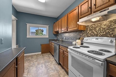 30 Berry St, Danvers, MA 01923 photo 15