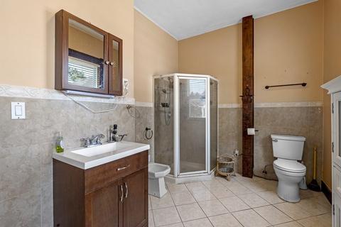 30 Berry St, Danvers, MA 01923 photo 9