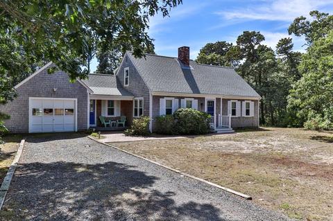 15 Chipmunk Ln, Eastham, MA 02642 photo 2