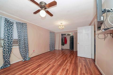 159 Stapleton Rd, Springfield, MA 01109 photo 12