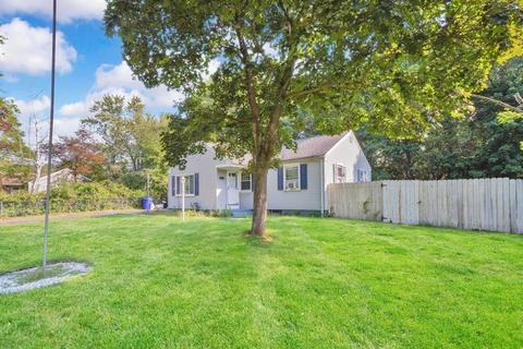 159 Stapleton Rd, Springfield, MA 01109 photo 2