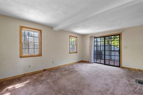 30 Leech St, Beverly, MA 01915 photo 2