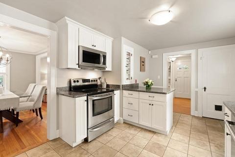 2 Gilmore Ave, Reading, MA 01867 photo 9