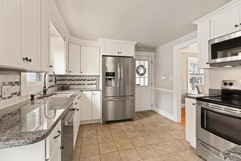 2 Gilmore Ave, Reading, MA 01867 photo 8
