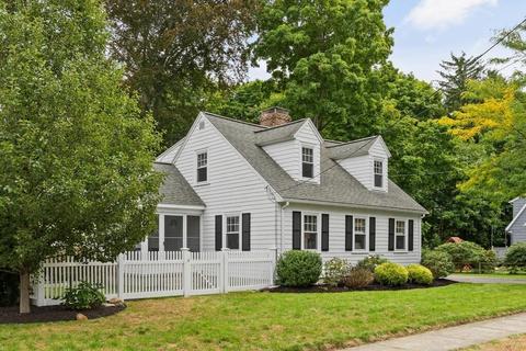 2 Gilmore Ave, Reading, MA 01867 photo 1