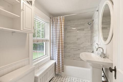 2 Gilmore Ave, Reading, MA 01867 photo 17