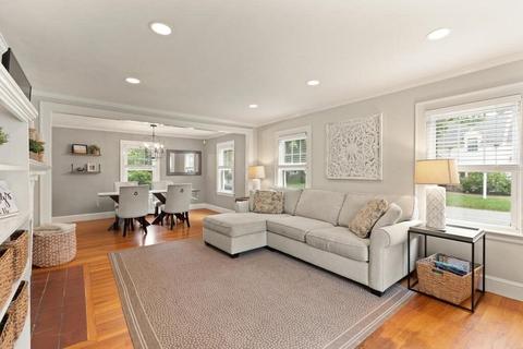 2 Gilmore Ave, Reading, MA 01867 photo 2