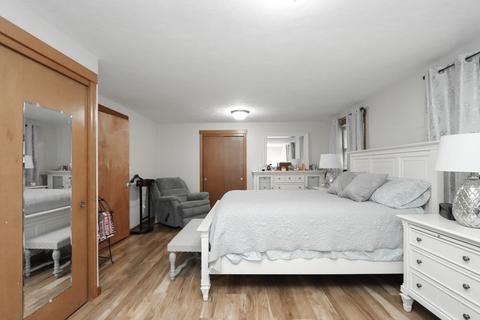 231 Louis Rd, Springfield, MA 01118 photo 14