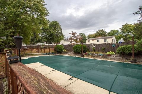231 Louis Rd, Springfield, MA 01118 photo 32