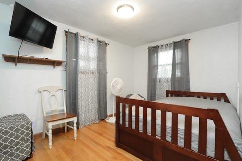 231 Louis Rd, Springfield, MA 01118 photo 17