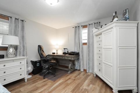 231 Louis Rd, Springfield, MA 01118 photo 13