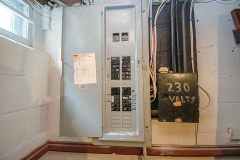 27 Castle St, Springfield, MA 01118 photo 36