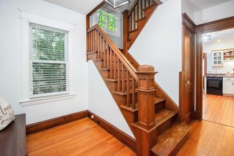 27 Castle St, Springfield, MA 01118 photo 6