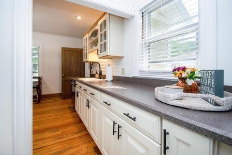 27 Castle St, Springfield, MA 01118 photo 17