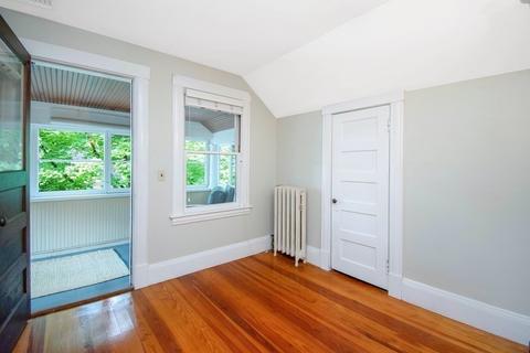 27 Castle St, Springfield, MA 01118 photo 21