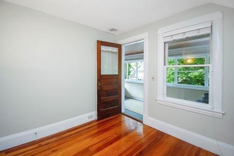 27 Castle St, Springfield, MA 01118 photo 26