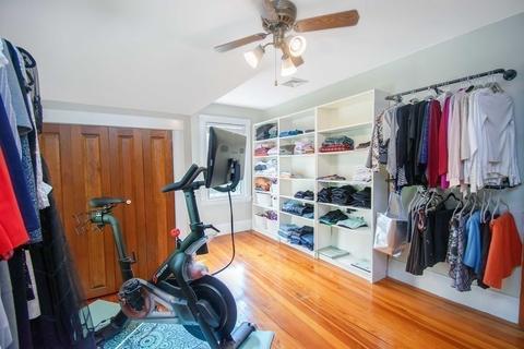 27 Castle St, Springfield, MA 01118 photo 35
