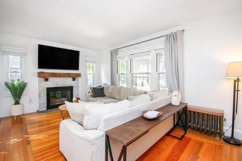 27 Castle St, Springfield, MA 01118 photo 11