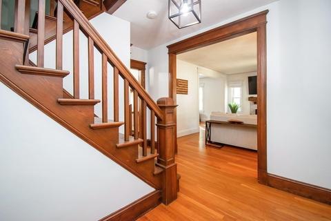 27 Castle St, Springfield, MA 01118 photo 7