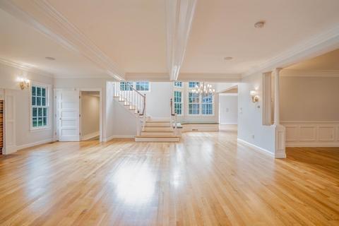 2 Hemlock St, Beverly, MA 01915 photo 6