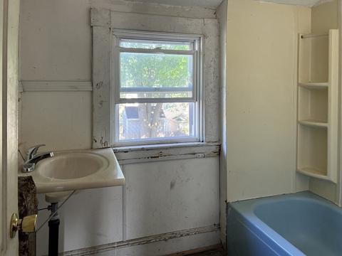 121 Albemarle St, Springfield, MA 01109 photo 12