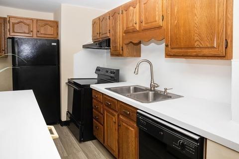 20 Wallace St, Springfield, MA 01119 photo 5