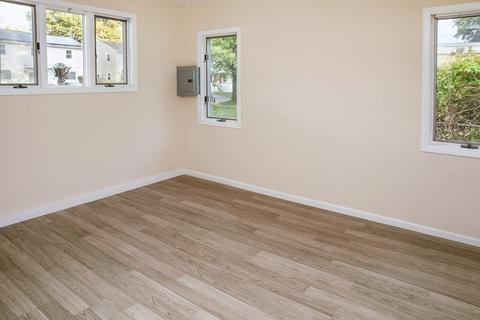 20 Wallace St, Springfield, MA 01119 photo 15