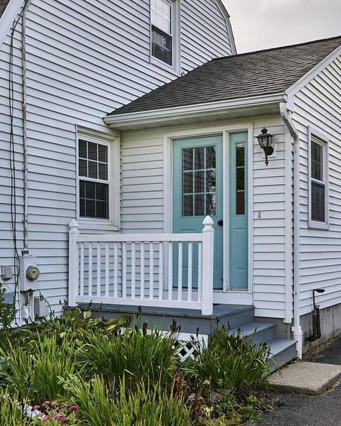 30 Pomeroy St, Easthampton, MA 01027 photo 4