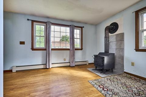 30 Pomeroy St, Easthampton, MA 01027 photo 14