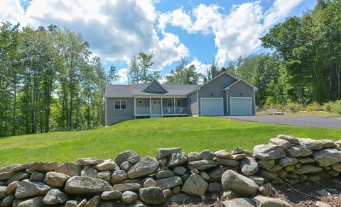 10 Lincoln Rd, Sutton, MA 01590 photo 1