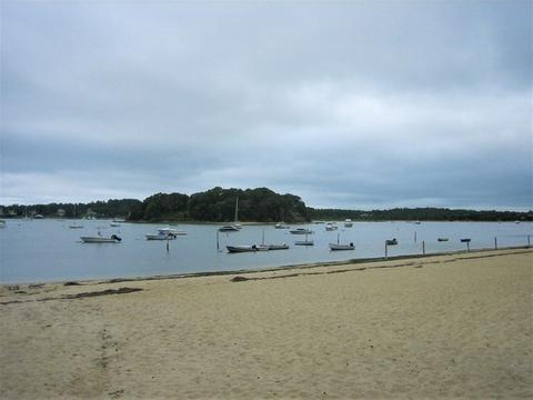 16 Hammond St, Wareham, MA 02532 photo 6