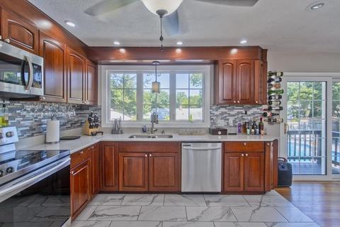 70 Harrow Rd, Springfield, MA 01118 photo 4