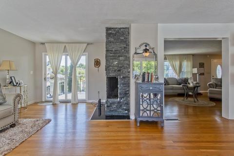 70 Harrow Rd, Springfield, MA 01118 photo 10
