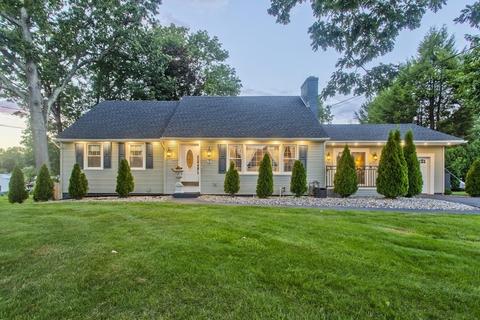 70 Harrow Rd, Springfield, MA 01118 photo 1