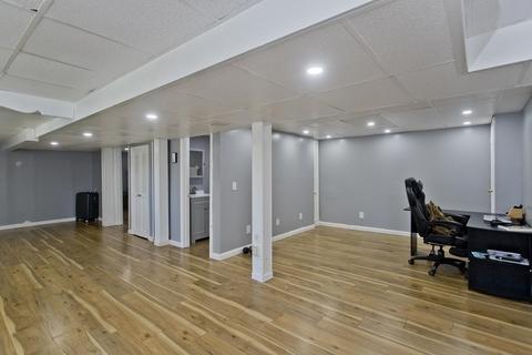 70 Harrow Rd, Springfield, MA 01118 photo 29