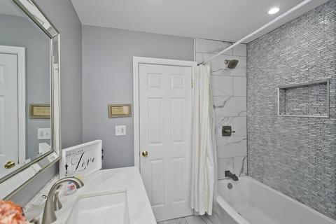 70 Harrow Rd, Springfield, MA 01118 photo 16